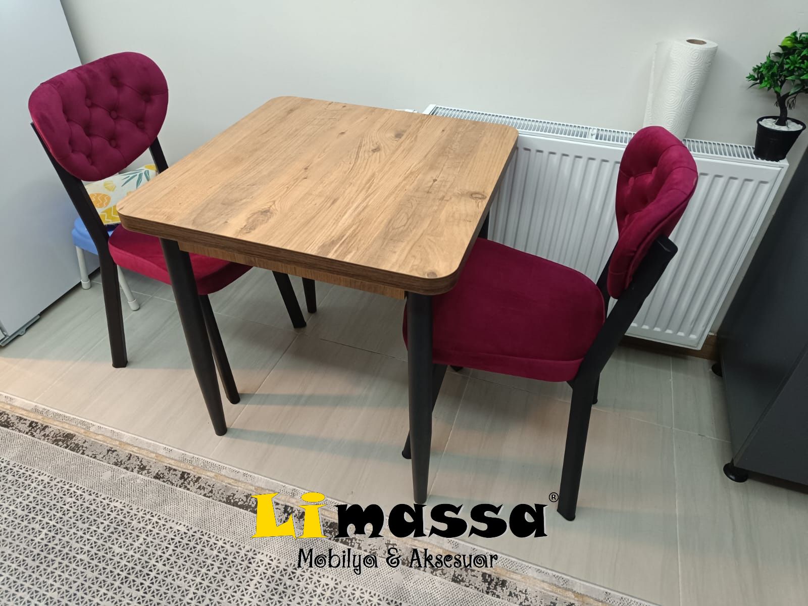 Enzi Masa ve Simge Sandalye